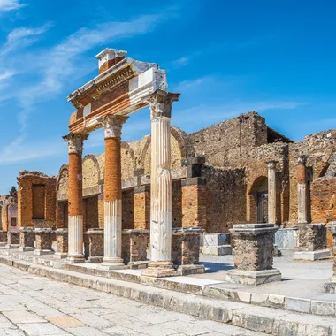 Pompeii & Wine tour